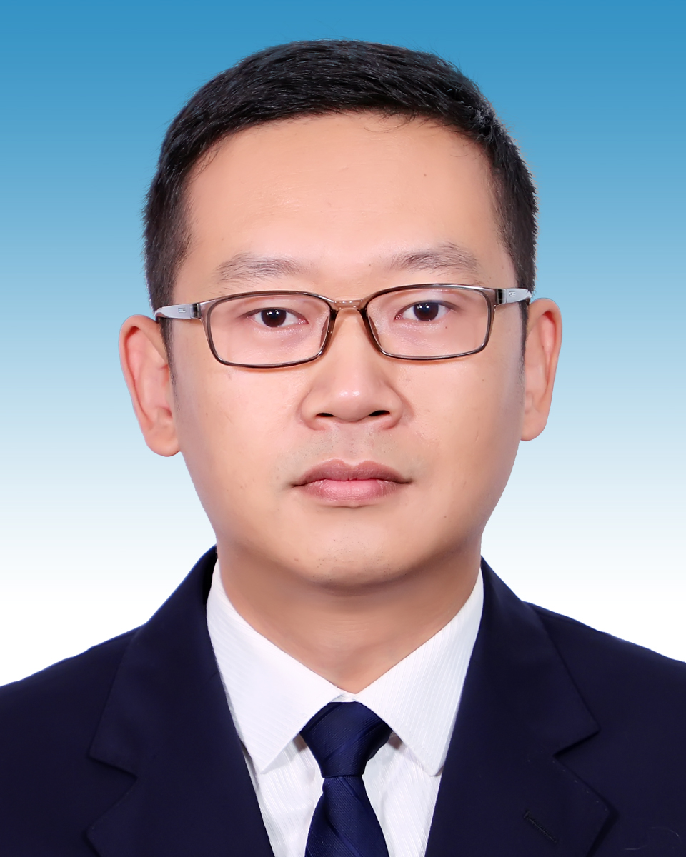 市委组织部公务员一科科长、四级调研员